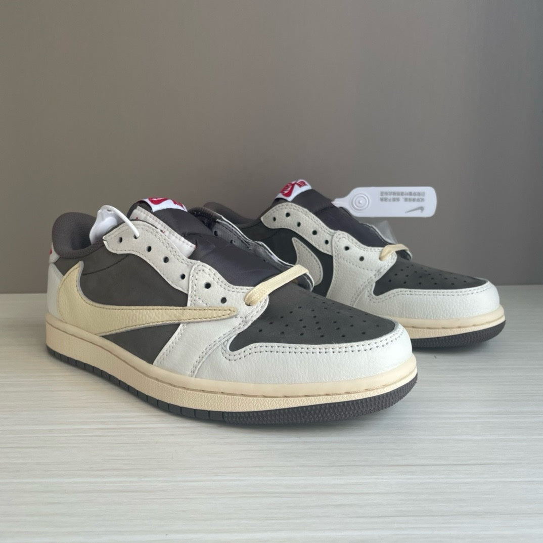 SNEAKERS AIR JORDAN 1 LOW TRAVIS SCOTT REVERSE MOCHA