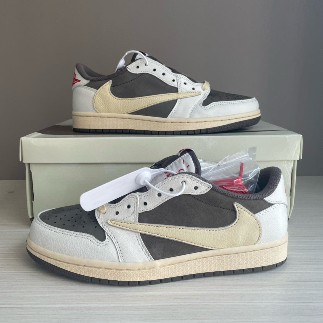 SNEAKERS AIR JORDAN 1 LOW TRAVIS SCOTT REVERSE MOCHA