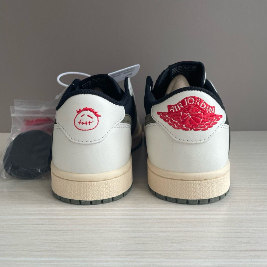 SNEAKERS AIR JORDAN 1 LOW TRAVIS SCOTT OLIVE