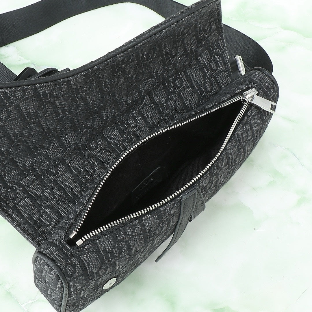SACOCHE SADDLE DIOR OBLIQUE NOIR
