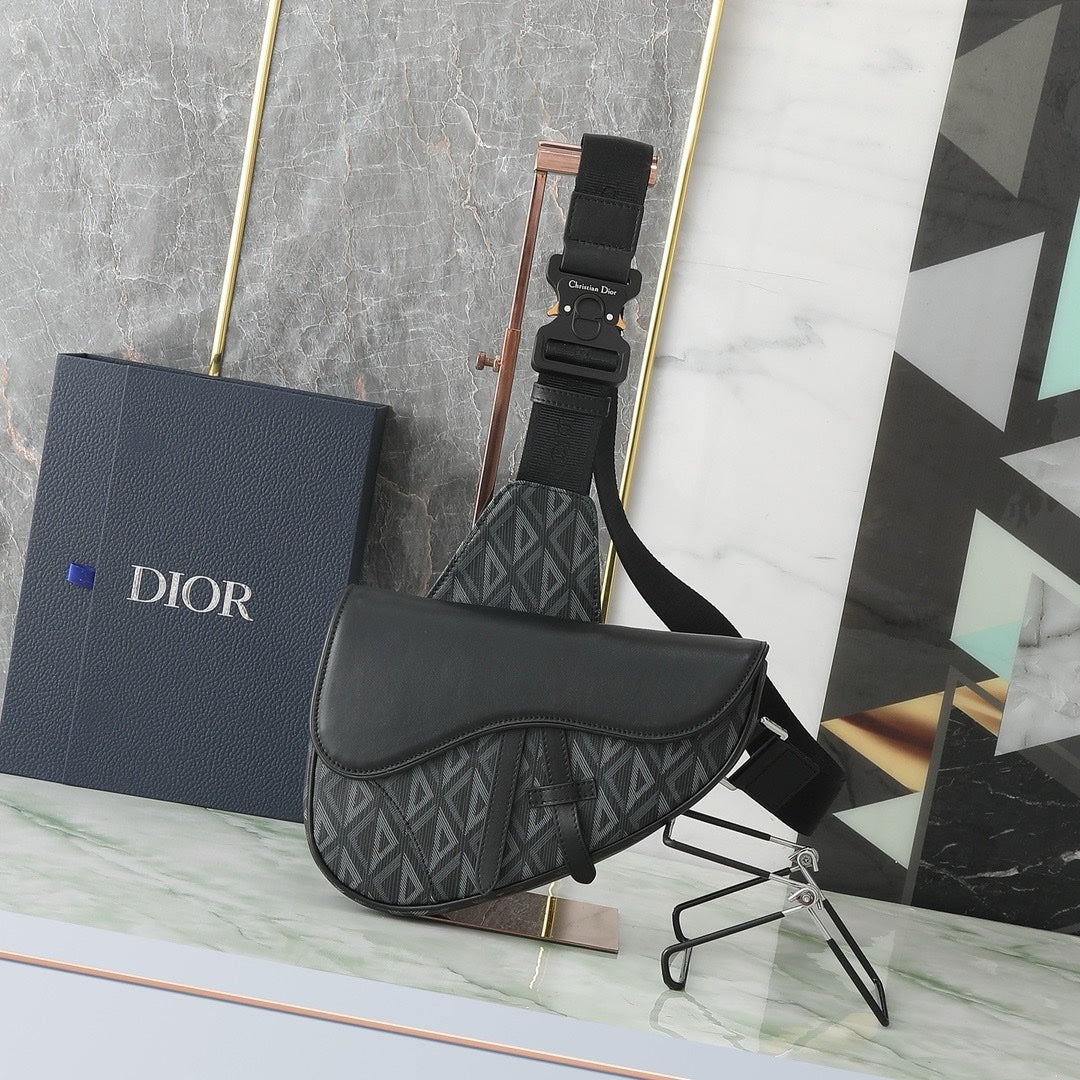 SACOCHE SADDLE DIOR DIAMOND NOIR