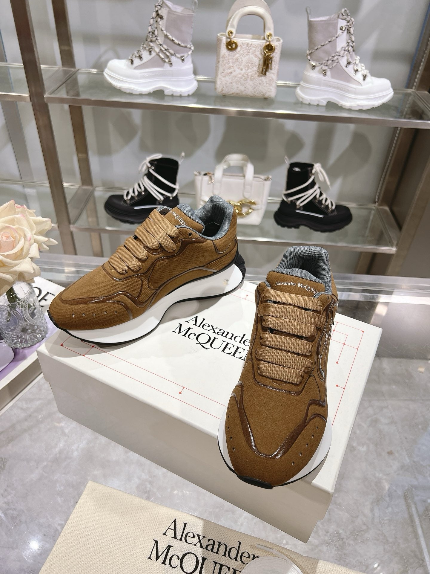 SNEAKERS ALEXANDER MCQUEEN SPRINT MARRON 3D
