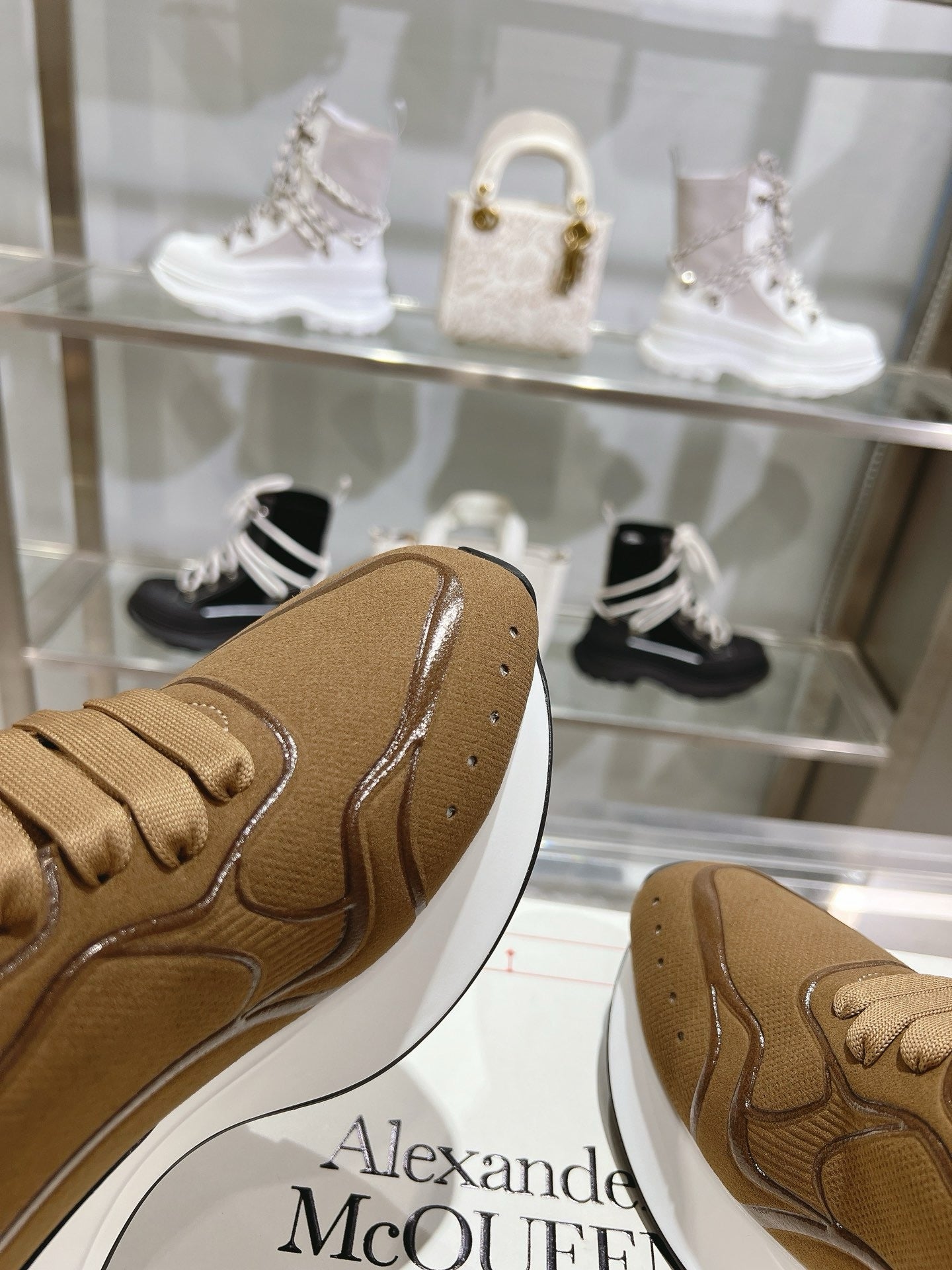 SNEAKERS ALEXANDER MCQUEEN SPRINT MARRON 3D