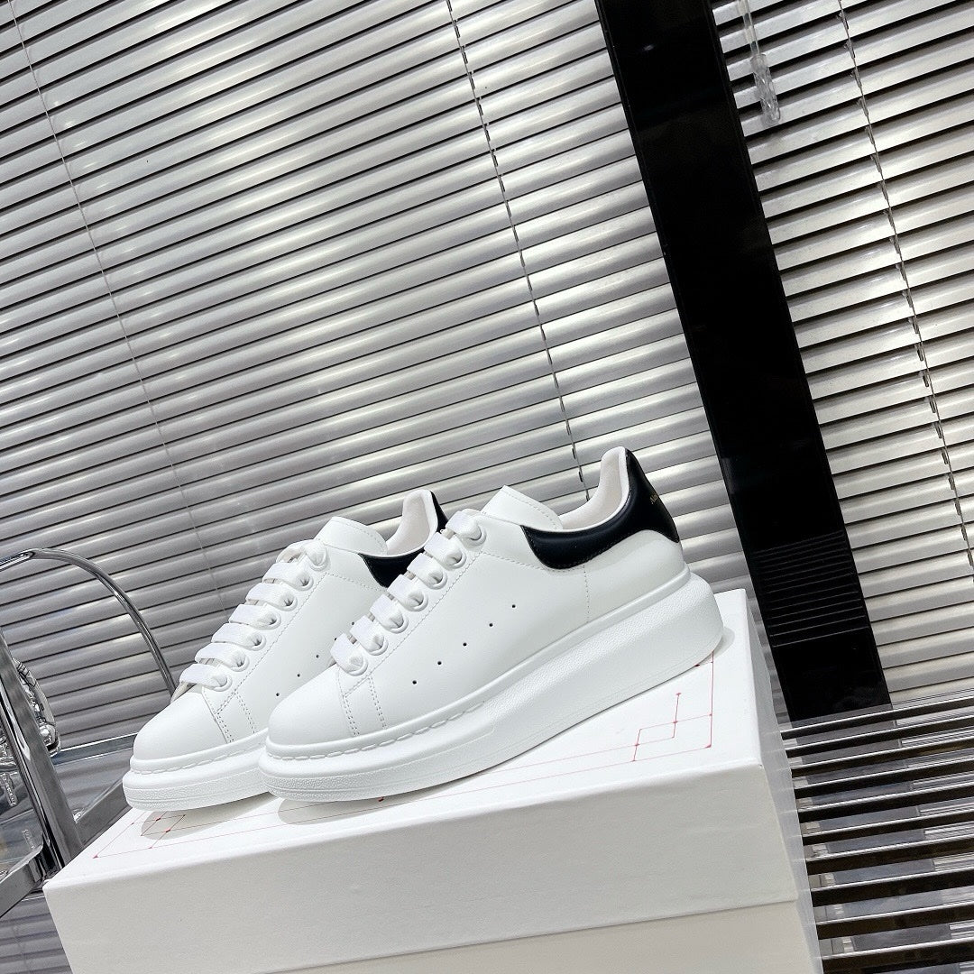 Sneakers Alexander McQueen Blanc (Cuir)