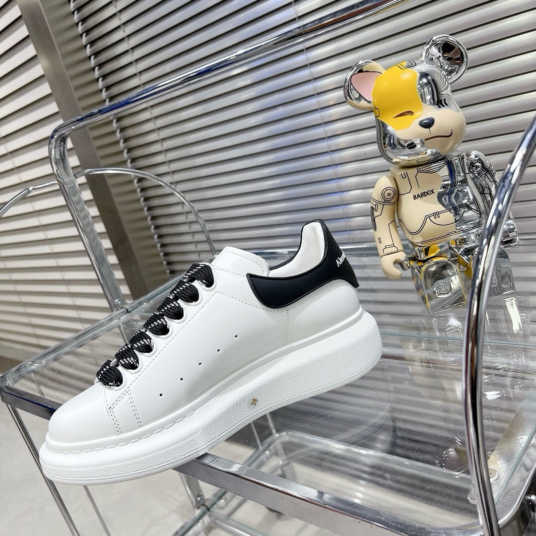 Sneakers Alexander McQueen Blanc Noir