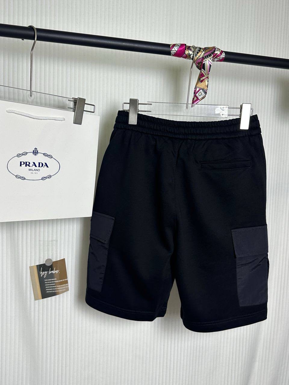 SHORT PRADA NOIR