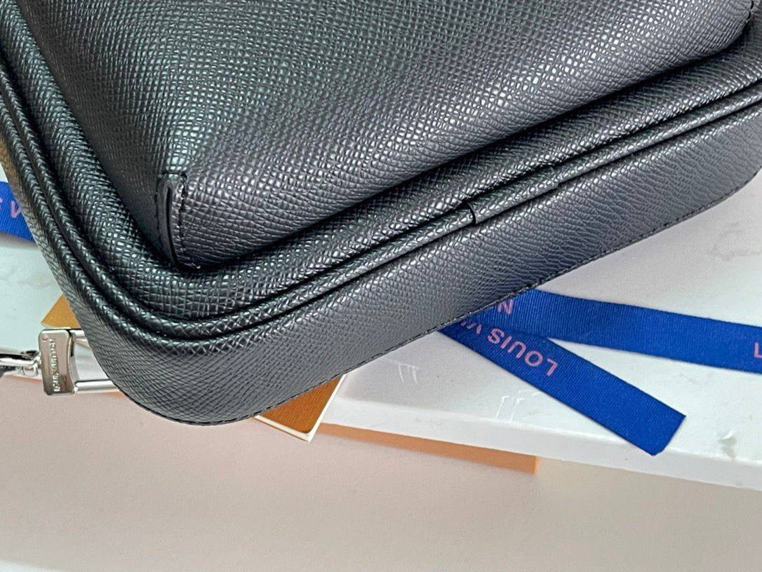 SACOCHE LOUIS VUITTON ÉPAULE