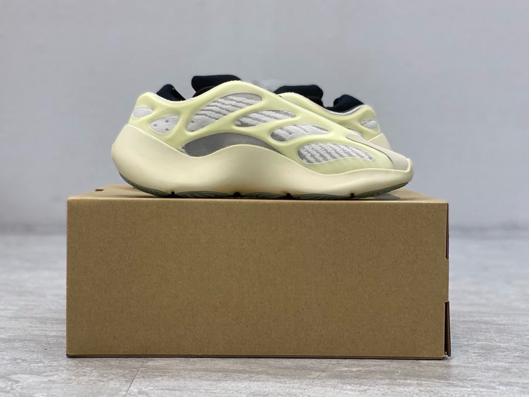 SNEAKERS ADIDAS YEEZY 700 V3 AZAEL