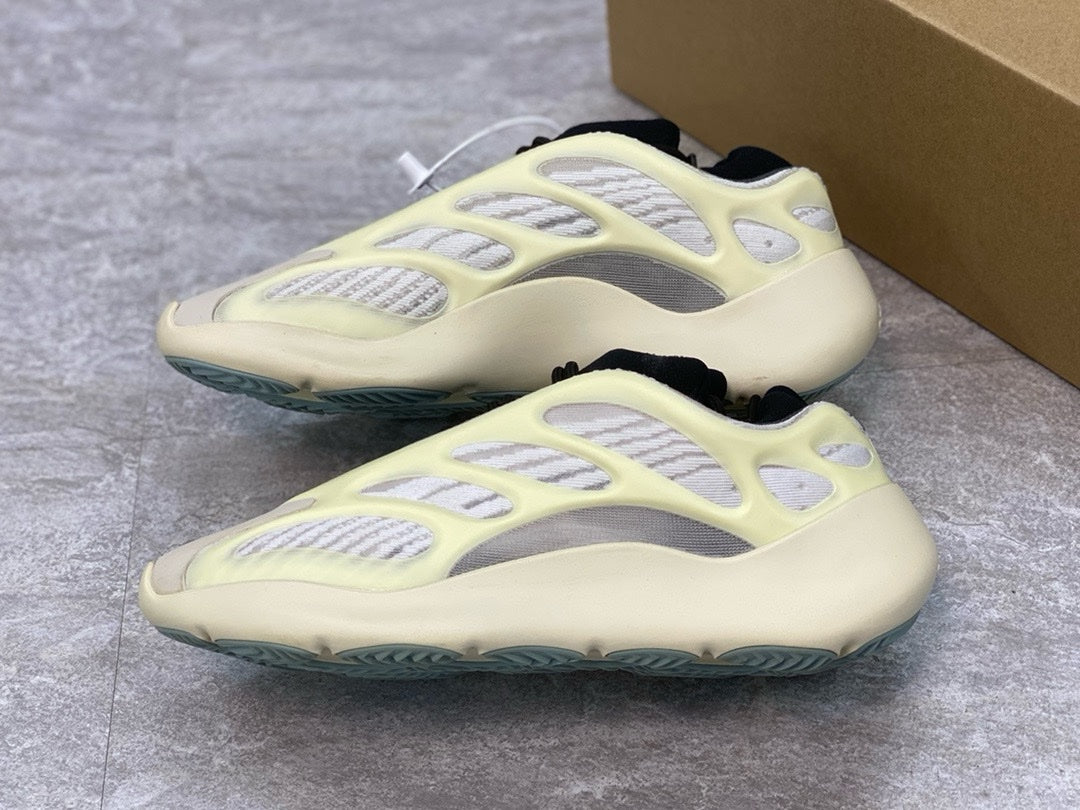 SNEAKERS ADIDAS YEEZY 700 V3 AZAEL