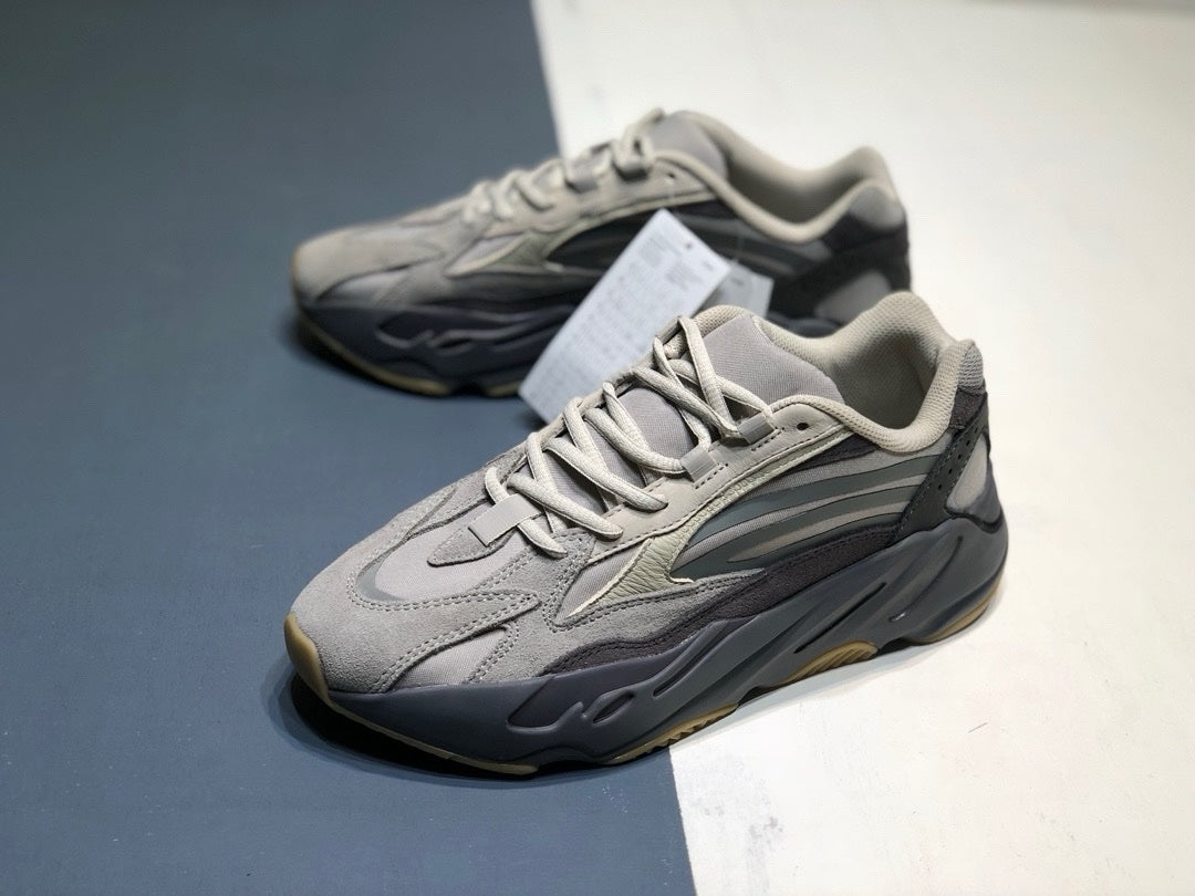 SNEAKERS ADIDAS YEEZYBOOST 700 GRIS