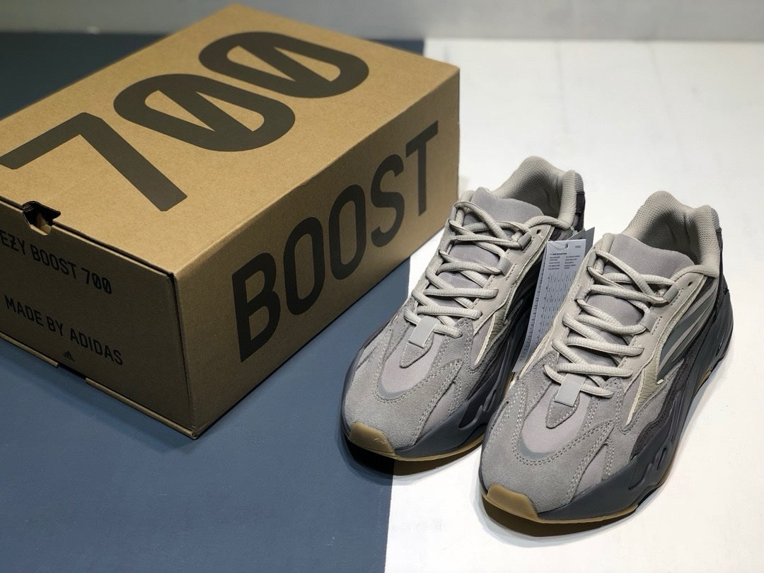 SNEAKERS ADIDAS YEEZYBOOST 700 GRIS