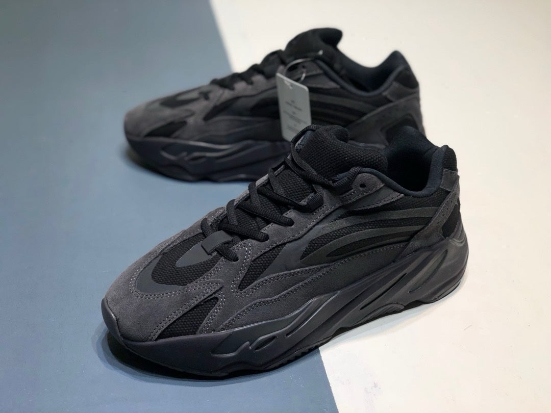 SNEAKERS ADIDAS YEEZYBOOST 700 NOIR