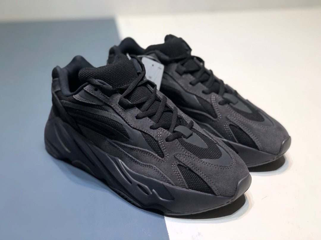 SNEAKERS ADIDAS YEEZYBOOST 700 NOIR