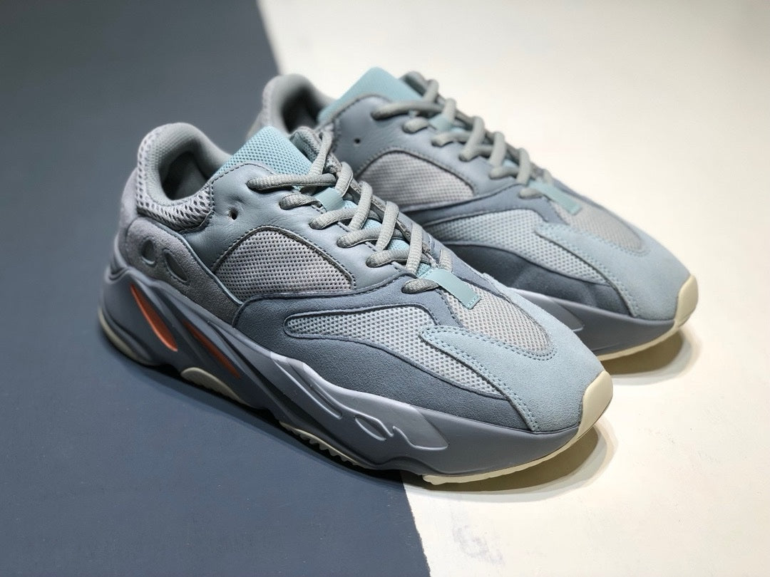 SNEAKERS ADIDAS YEEZYBOOST 700 GRIS