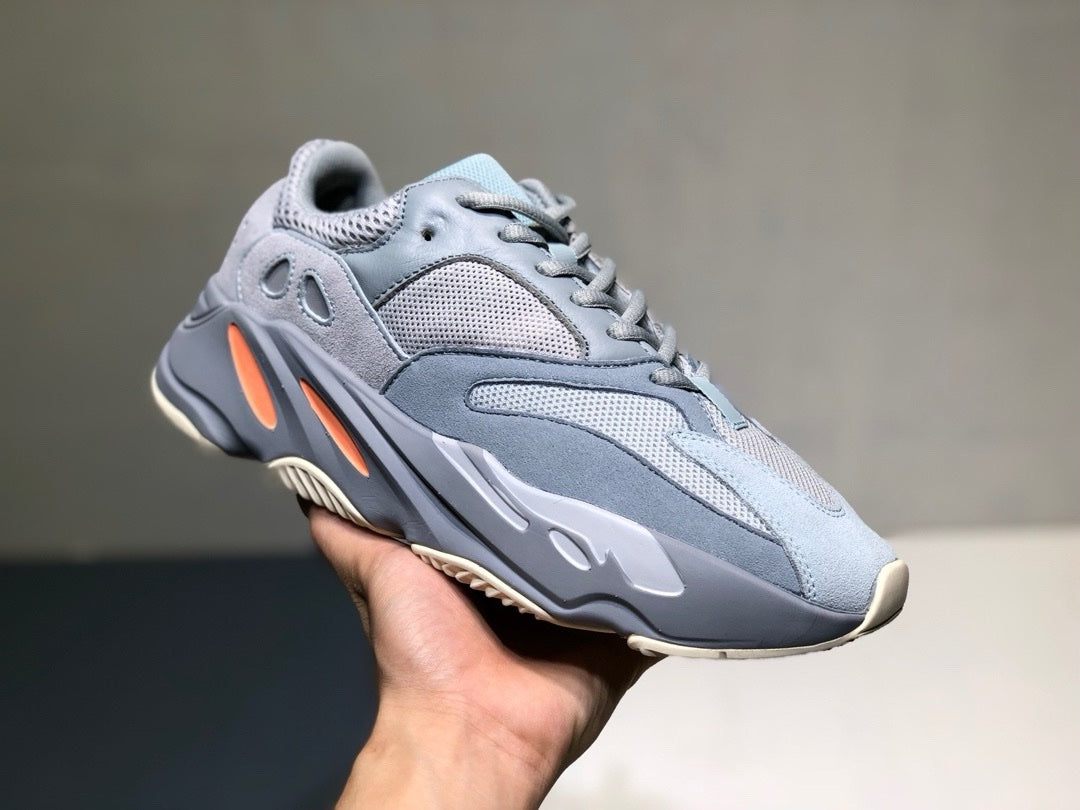 SNEAKERS ADIDAS YEEZYBOOST 700 GRIS