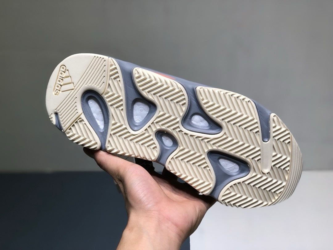 SNEAKERS ADIDAS YEEZYBOOST 700 GRIS