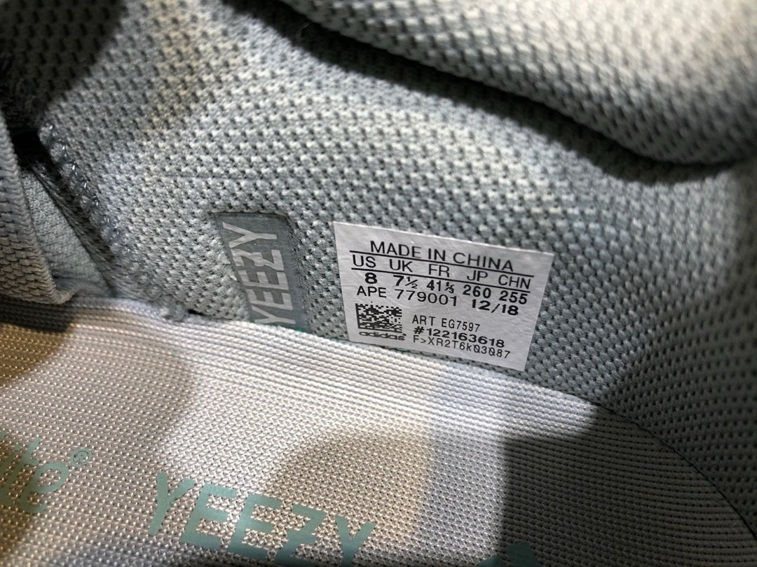 SNEAKERS ADIDAS YEEZYBOOST 700 GRIS