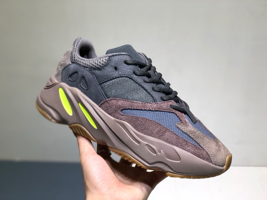 SNEAKERS ADIDAS YEEZYBOOST 700 MARRON