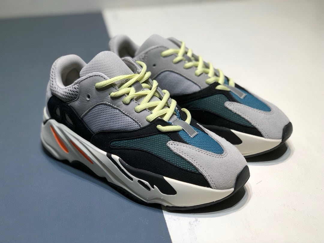 SNEAKERS ADIDAS YEEZYBOOST 700