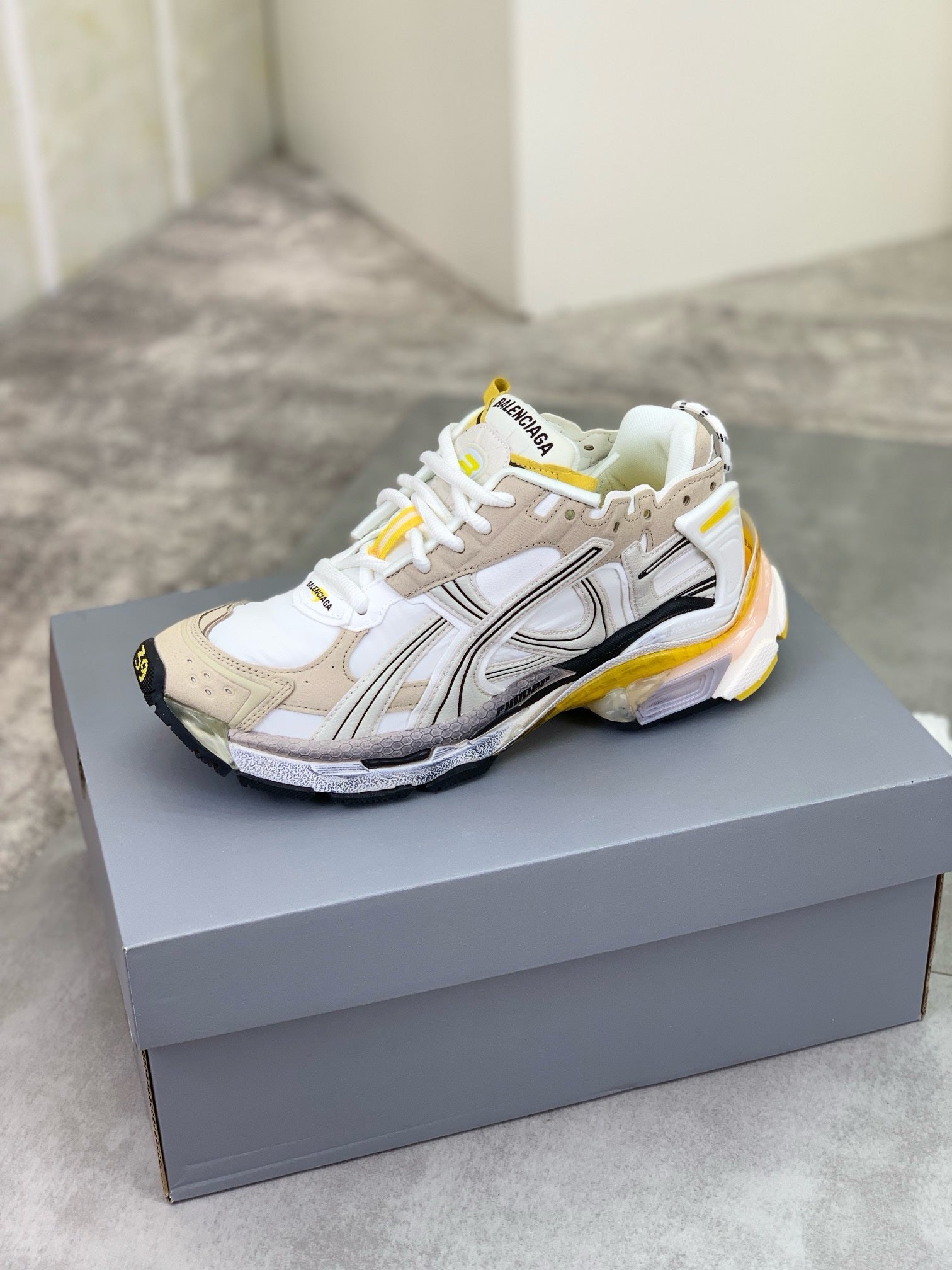 SNEAKERS BALENCIAGA RUNNER BLANC BEIGE