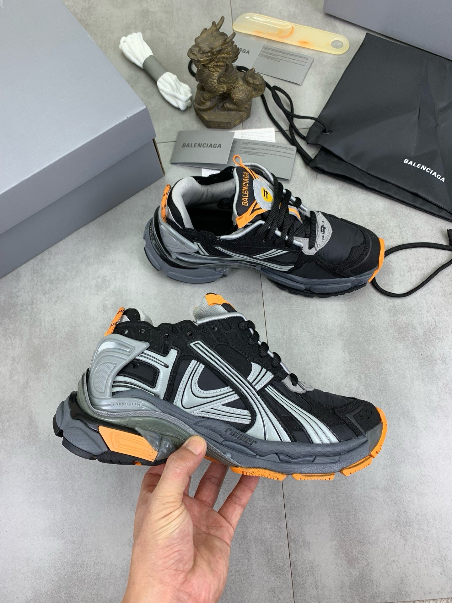 Sneakers Balenciaga Runner Noir Orange