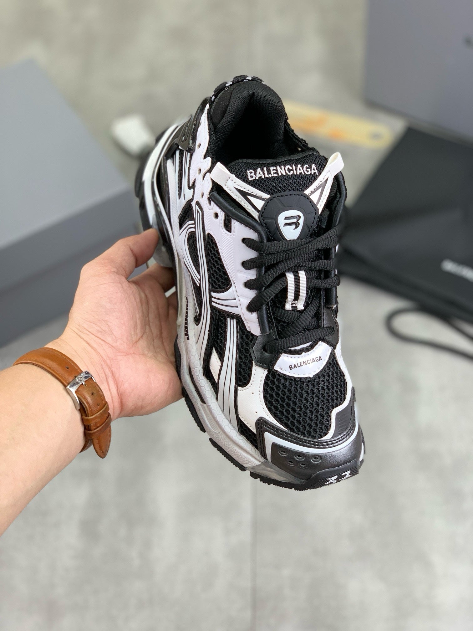 SNEAKERS BALENCIAGA RUNNER NOIR GRIS