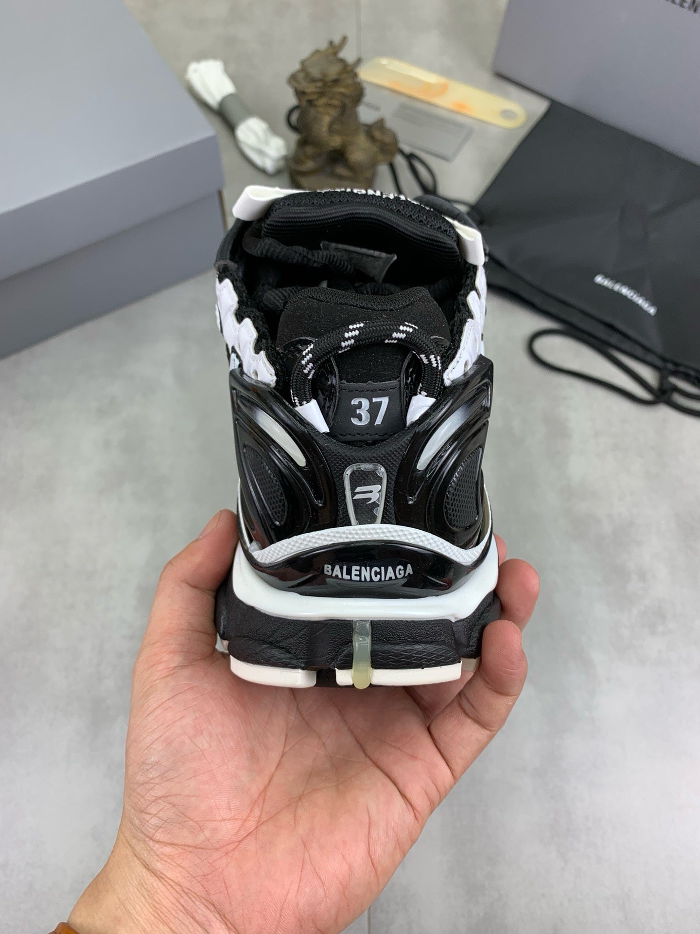 SNEAKERS BALENCIAGA RUNNER NOIR GRIS