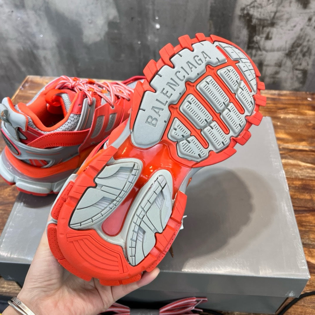 SNEAKERS BALENCIAGA TRACK ROUGE