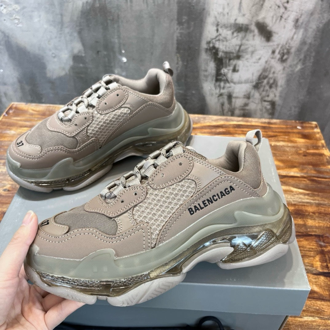 SNEAKERS BALENCIAGA TRIPLE S BEIGE