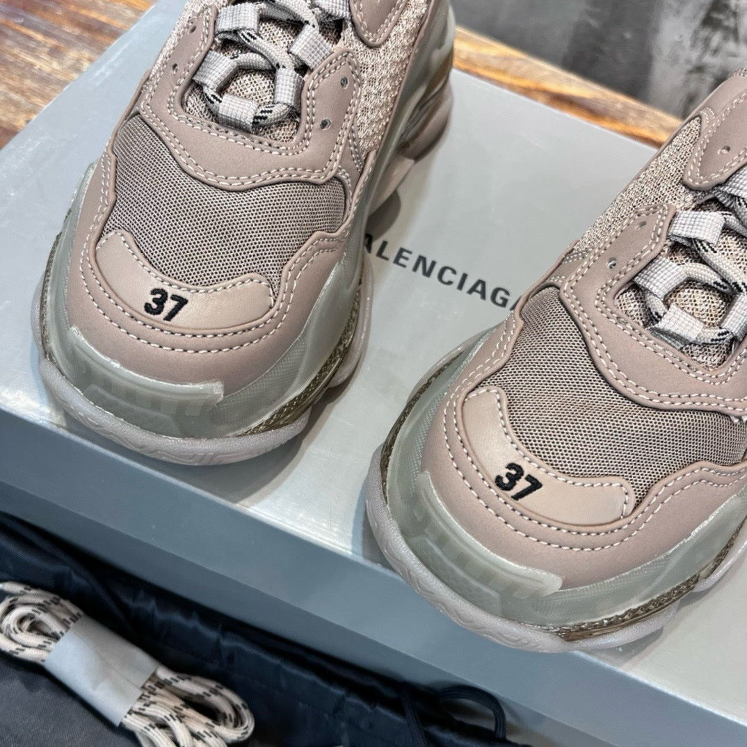SNEAKERS BALENCIAGA TRIPLE S BEIGE