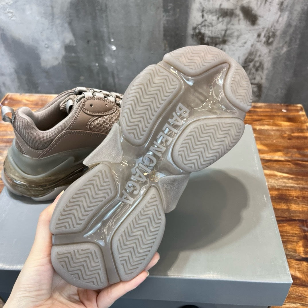 SNEAKERS BALENCIAGA TRIPLE S BEIGE