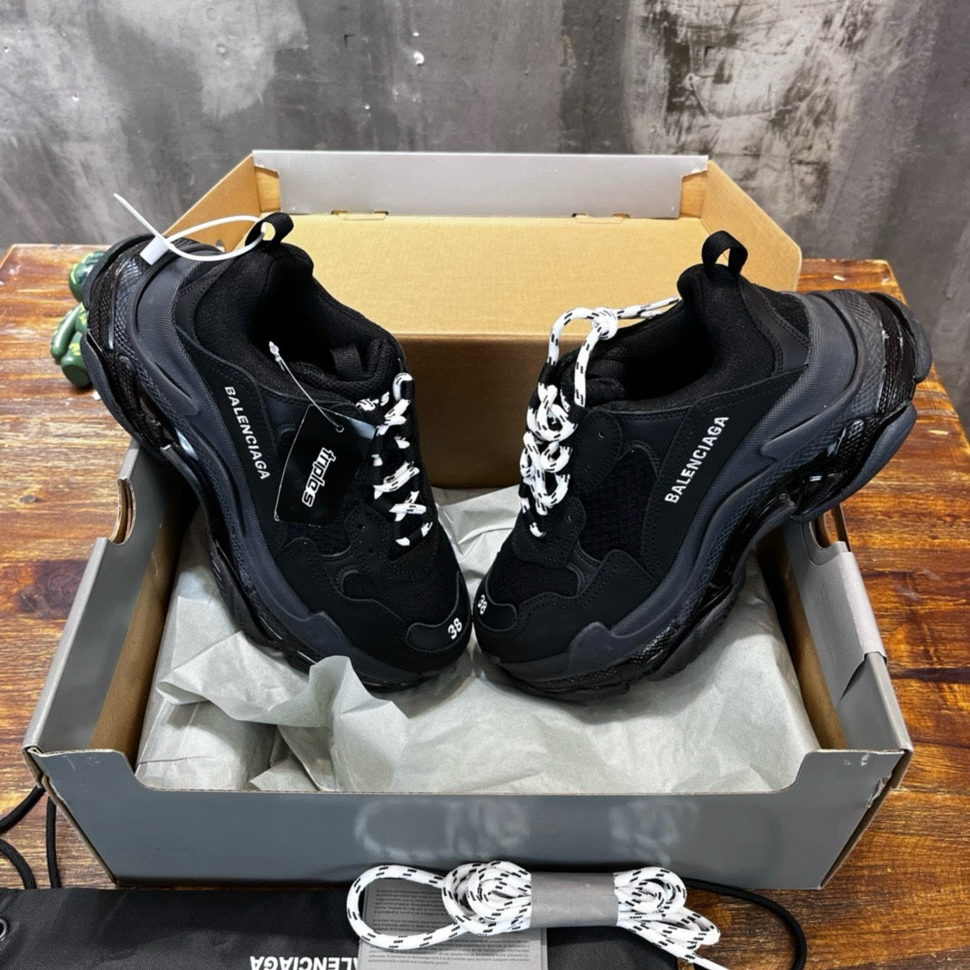 SNEAKERS BALENCIAGA TRIPLE S NOIR