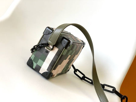 SACOCHE LOUIS VUITTON MINI SOFT TRUNK