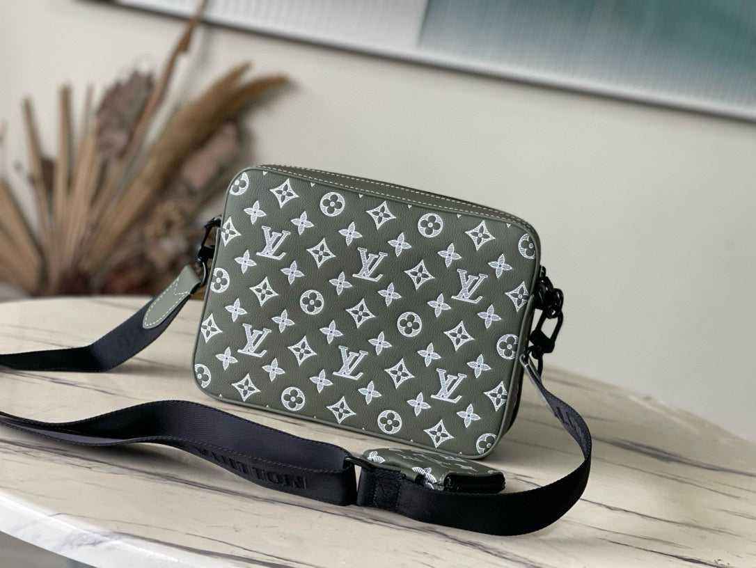 SACOCHE LOUIS VUITTON TRIO MESSENGER GRIS FONCÉ