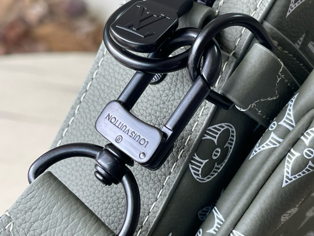 SACOCHE LOUIS VUITTON TRIO MESSENGER GRIS FONCÉ