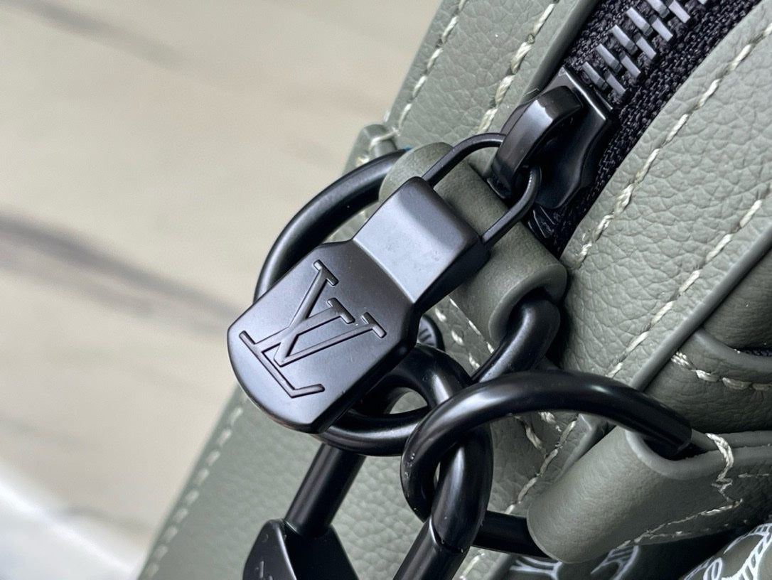 SACOCHE LOUIS VUITTON TRIO MESSENGER GRIS FONCÉ