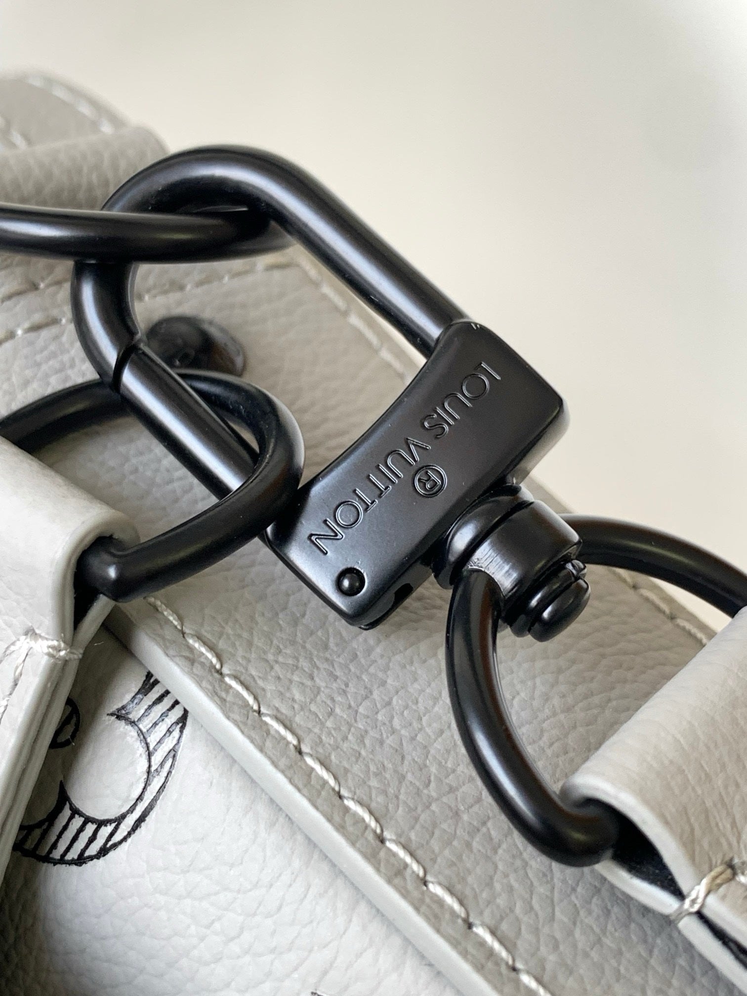 SACOCHE LOUIS VUITTON TRIO MESSENGER GRIS