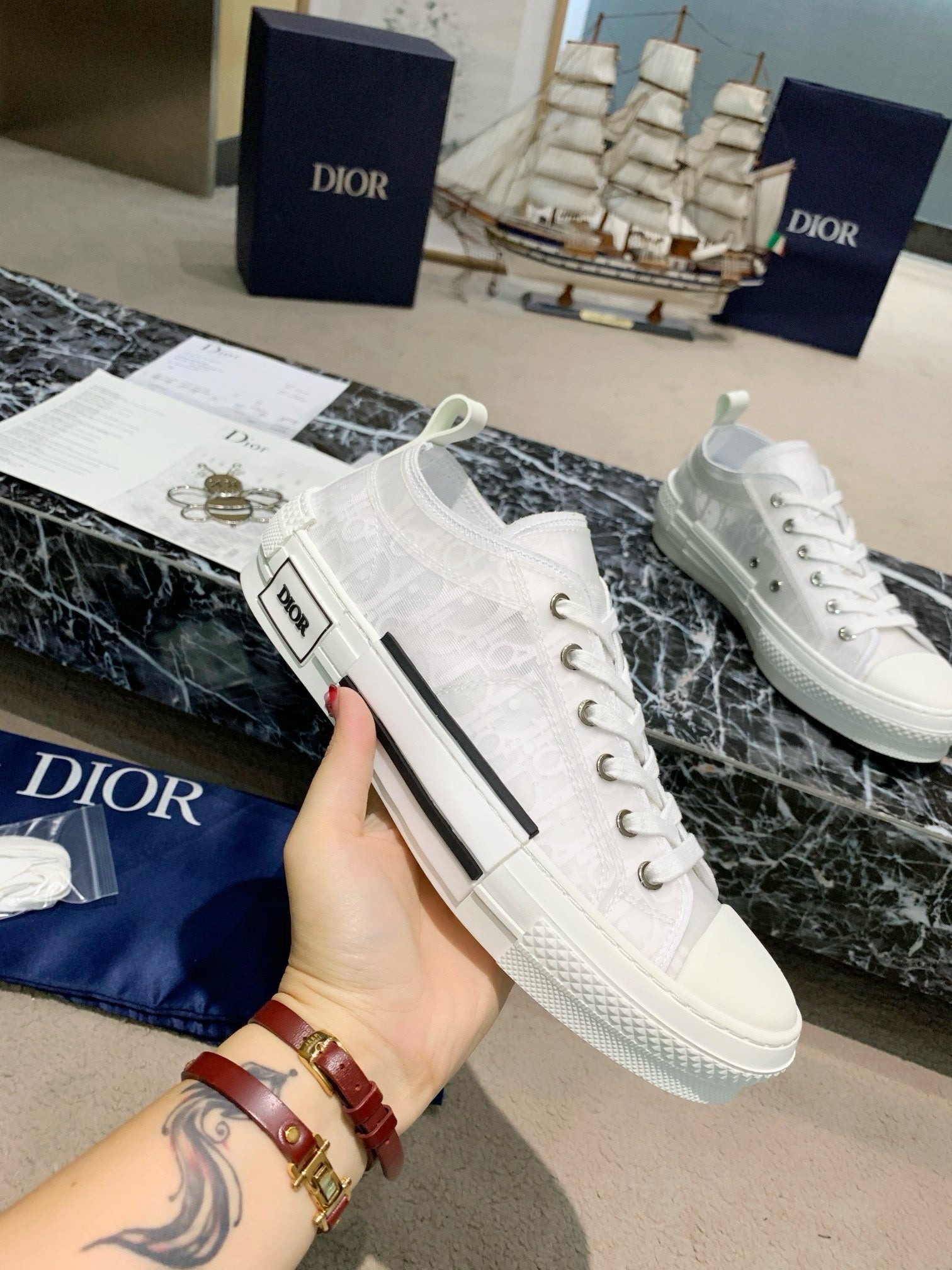 SNEAKERS DIOR B23 BASSES BLANCHES