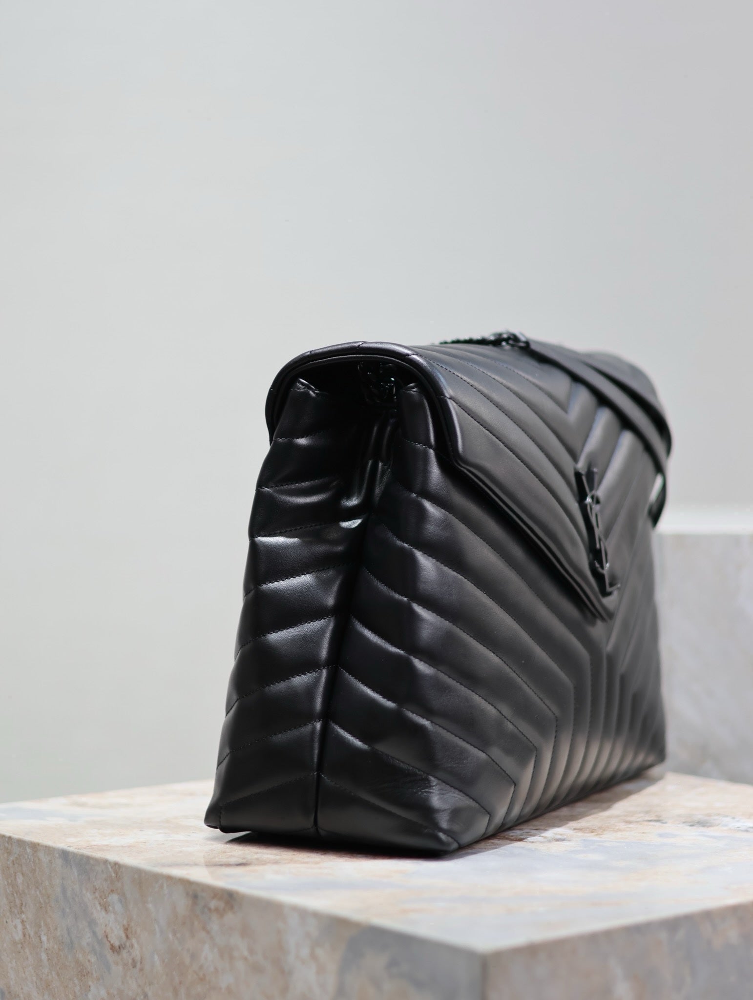 Sac A Main Yves Saint Laurent Loulou Noir