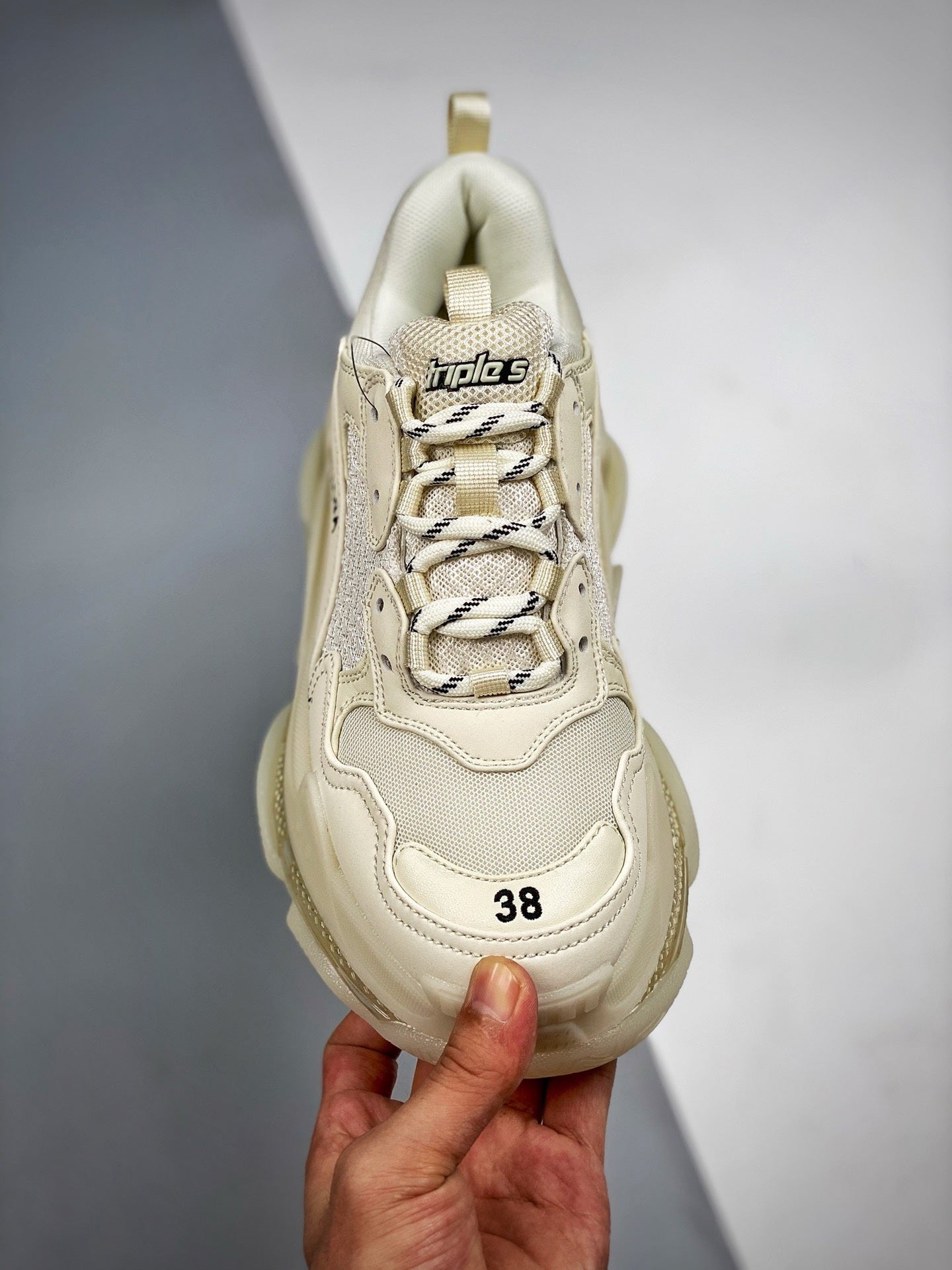 SNEAKERS BALENCIAGA TRIPLE S CRÈME