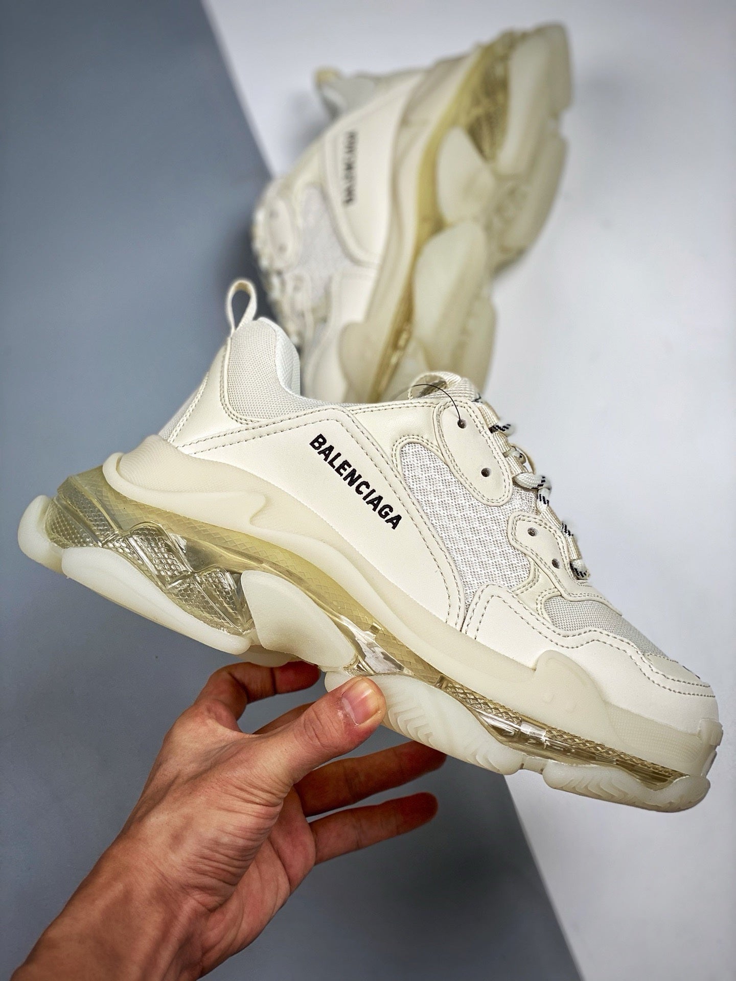 SNEAKERS BALENCIAGA TRIPLE S CRÈME