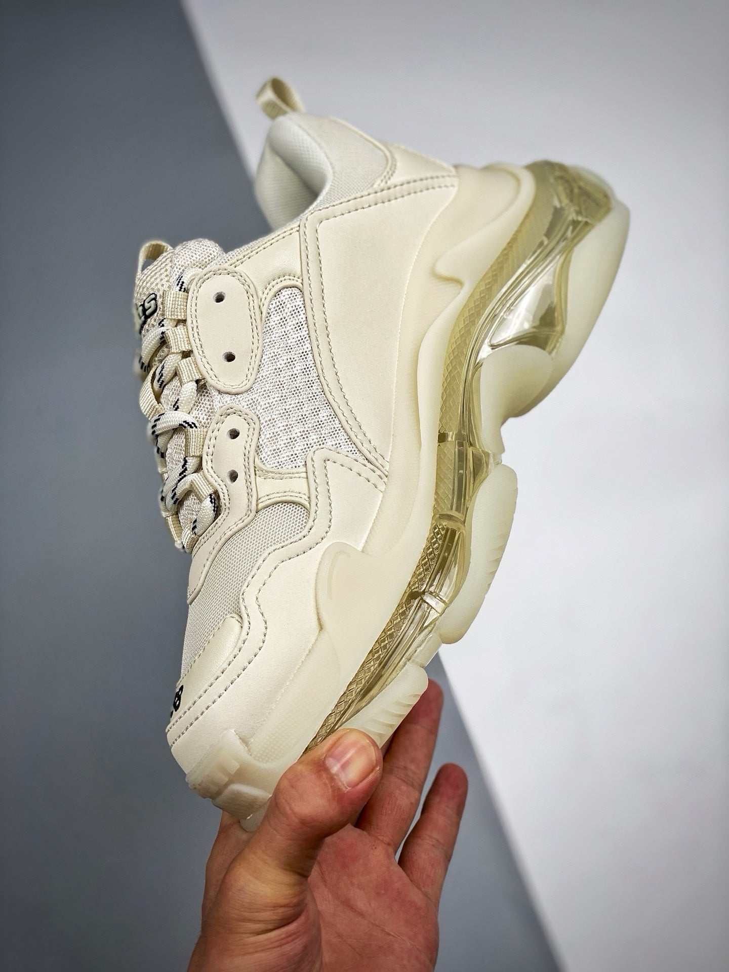 SNEAKERS BALENCIAGA TRIPLE S CRÈME