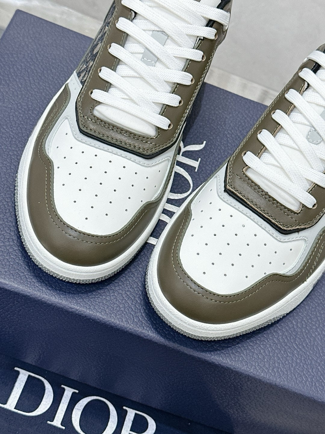 SNEAKERS DIOR B27 KAKI