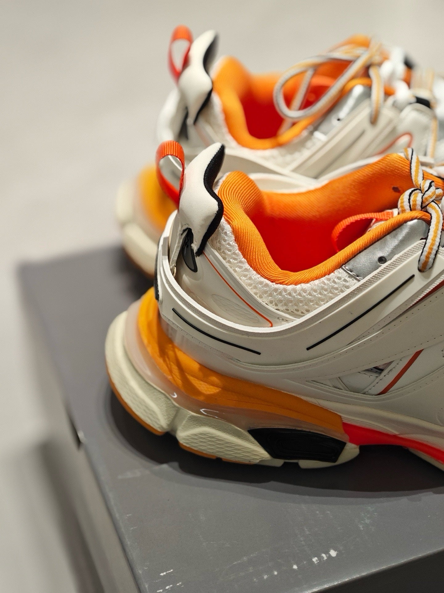 SNEAKERS BALENCIAGA TRACK ORANGE