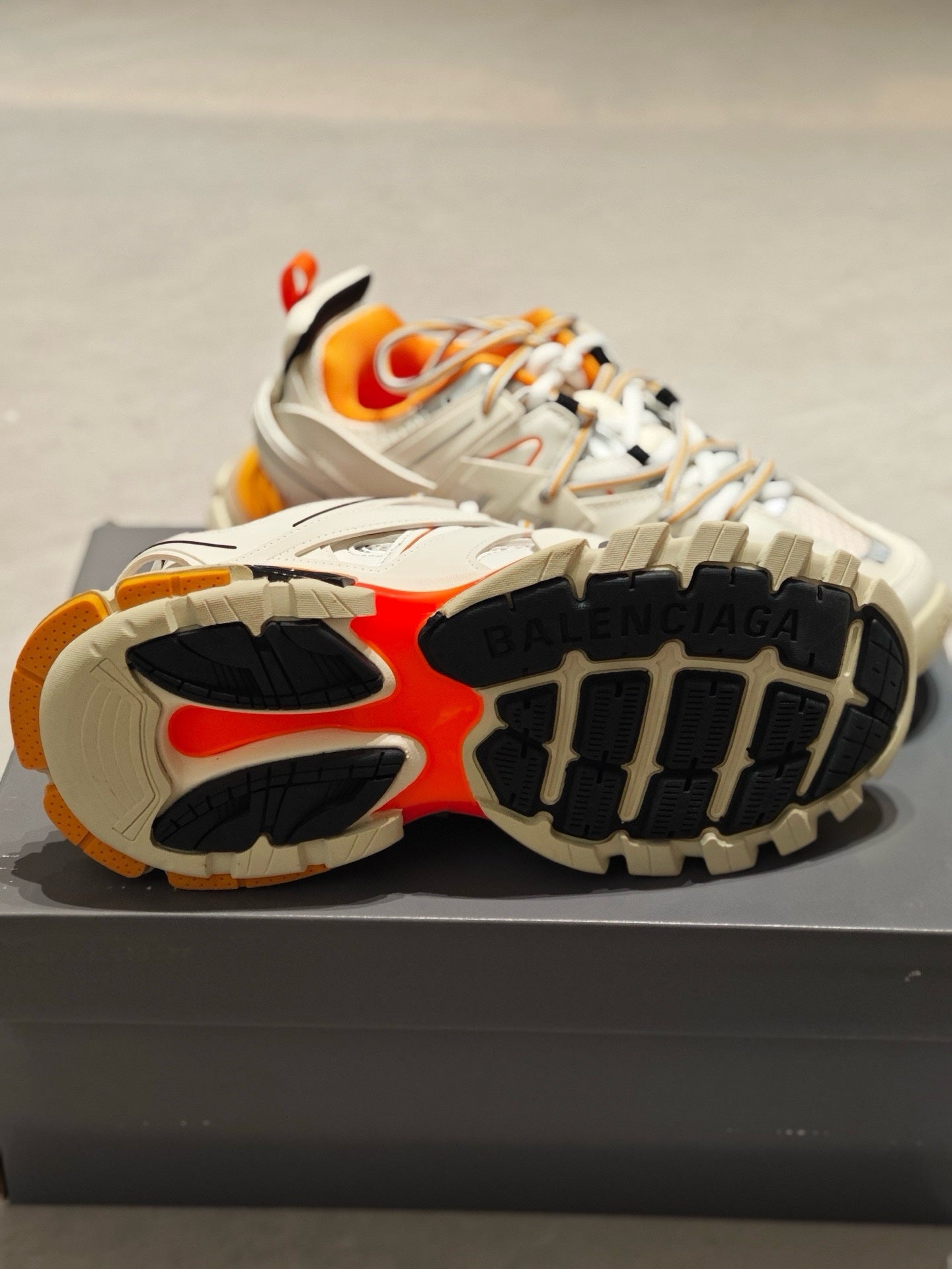SNEAKERS BALENCIAGA TRACK ORANGE