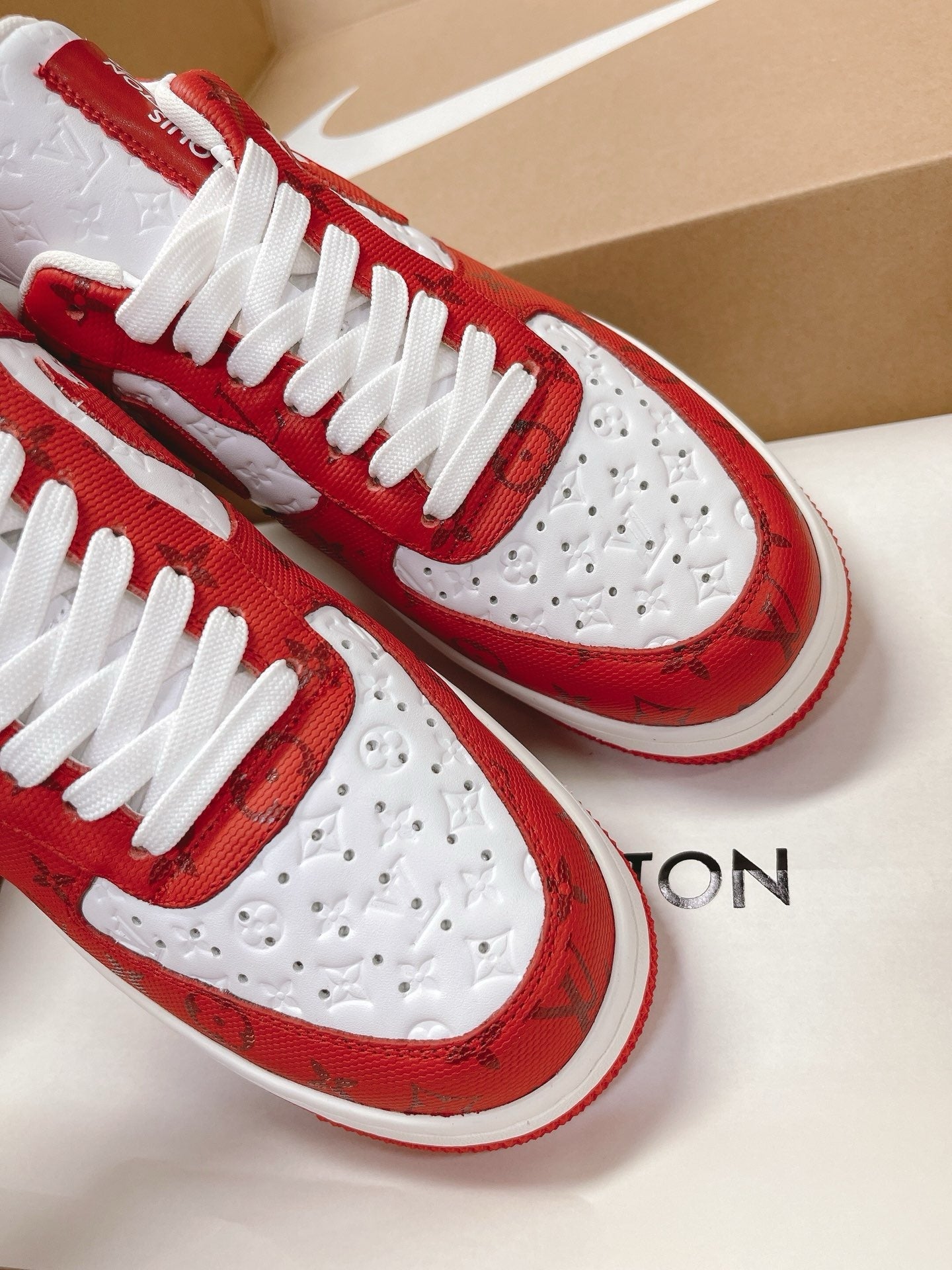 SNEAKERS AIR FORCE 1 X LOUIS VUITTON ROUGE