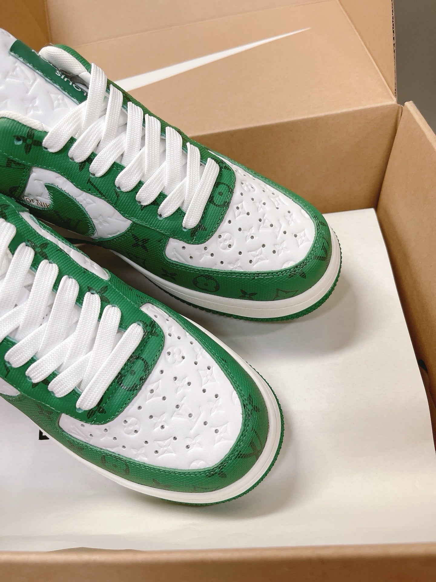 SNEAKERS AIR FORCE 1 X LOUIS VUITTON VERT