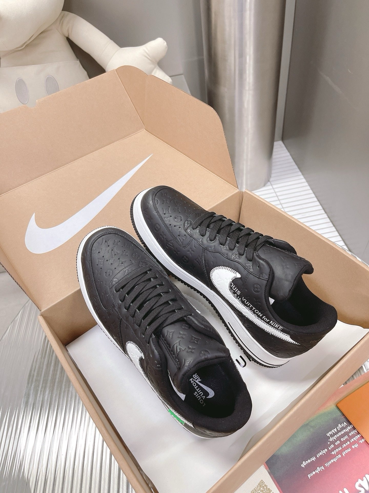 SNEAKERS AIR FORCE 1 X LOUIS VUITTON NOIR BLANC