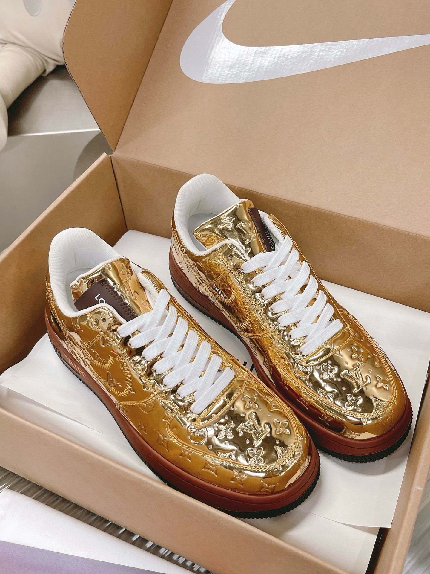 SNEAKERS AIR FORCE 1 X LOUIS VUITTON GOLD