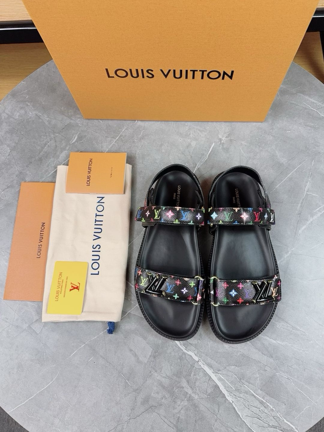 Sandales Louis Vuitton Femme